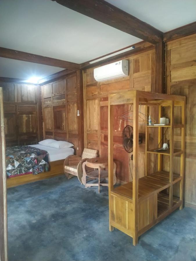 Omah Kayu Jagalan Hotel Magelang Luaran gambar